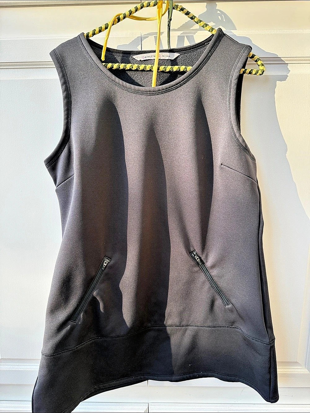 Athleta Hot When You're Not Tunic Dress Sleeveless Black Large